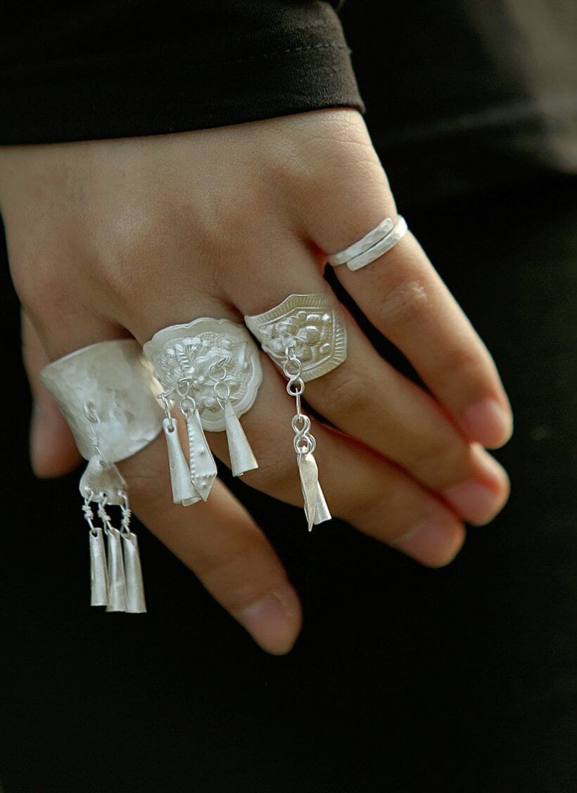 Cunzu Sui Tassel Ring